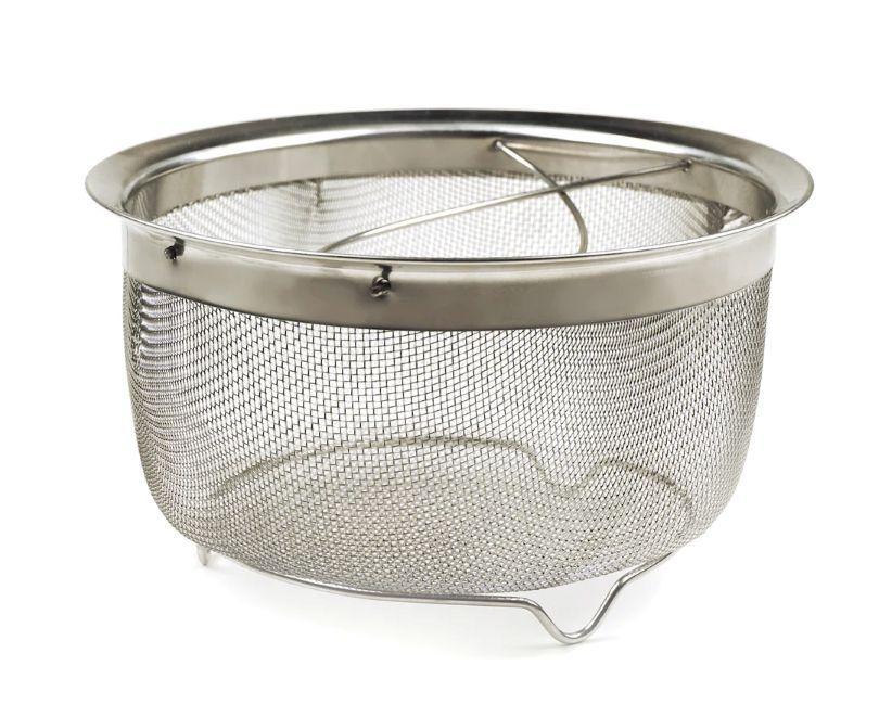 Endurance Mesh Basket w/Folding Handles